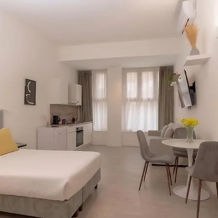 Aiello - Citylife Aparthotel 4*