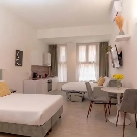 Apartahotel Aiello - Citylife 4*