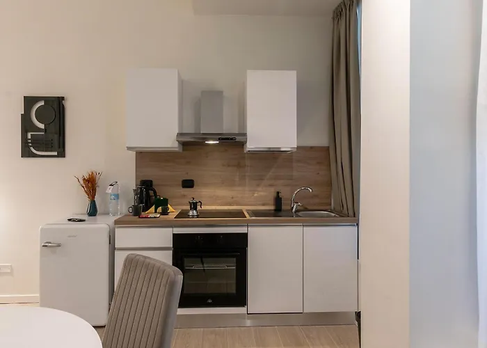Aiello - Citylife Aparthotel
